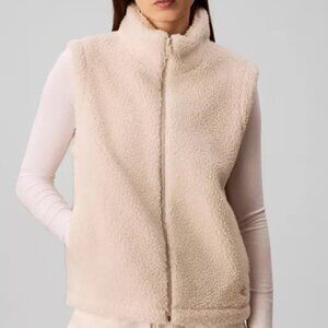 Calvin Klein Women's Mock Neck Fleece Vest Chalk